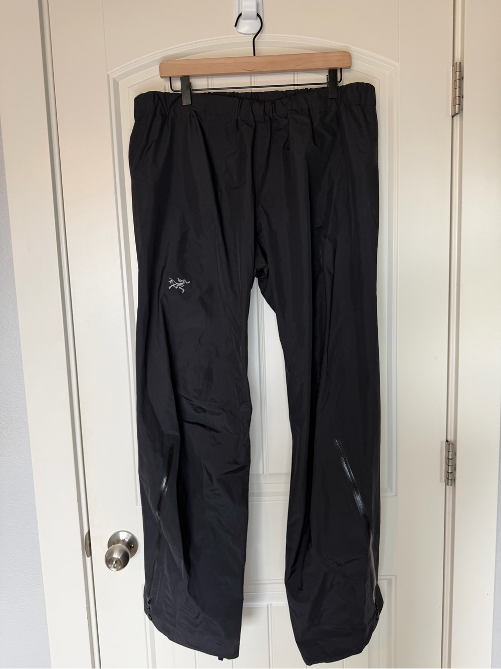 Arc'teryx Women's XL GoreTex Shell Waterproof Rain Pants